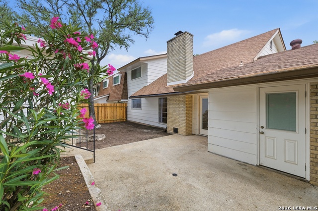 Image 35 of 39 For 6106 Vance Jackson Rd  1