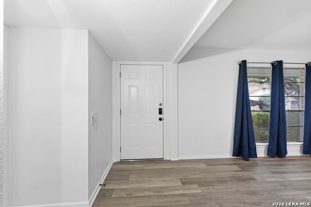 Image 4 of 39 For 6106 Vance Jackson Rd  1