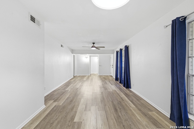 Image 6 of 39 For 6106 Vance Jackson Rd  1