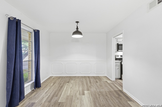 Image 7 of 39 For 6106 Vance Jackson Rd  1