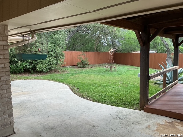 Image 11 of 26 For 16402 Ledge Park St