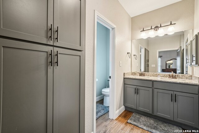 Image 14 of 29 For 128 Parkcrest