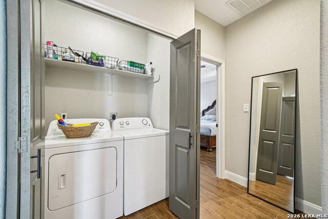 Image 20 of 29 For 128 Parkcrest