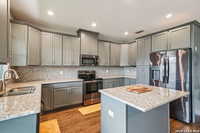 Image 3 of 29 For 128 Parkcrest