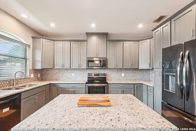 Image 7 of 29 For 128 Parkcrest