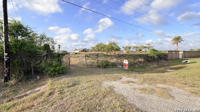 Image 3 of 14 For 3825 Loop 1781