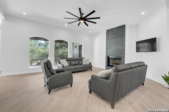 Image 8 of 28 For 1416 Corkscrew Ct