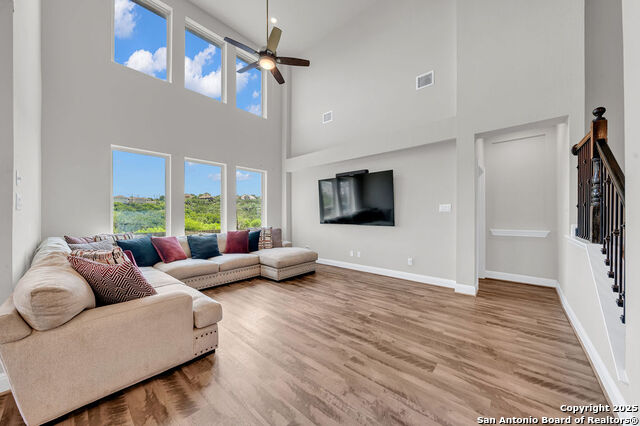 Image 9 of 31 For 3527 Grace Way