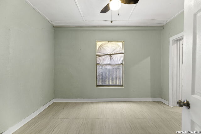 Image 10 of 40 For 926 Laredo S