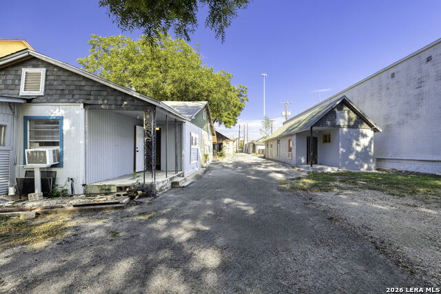 Image 17 of 40 For 926 Laredo S