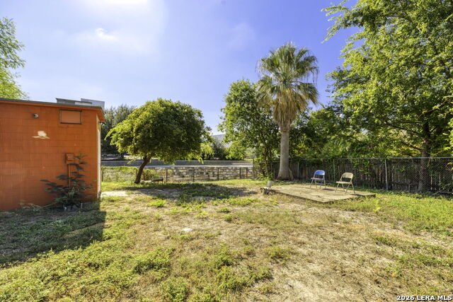 Image 28 of 40 For 926 Laredo S