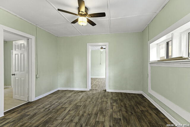 Image 9 of 40 For 926 Laredo S