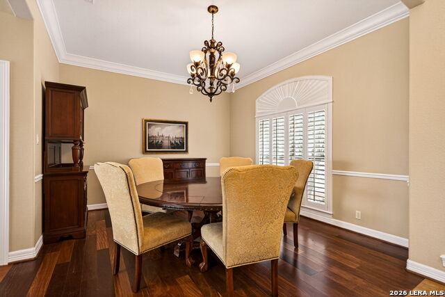 Image 10 of 33 For 31 Royal Waters Dr