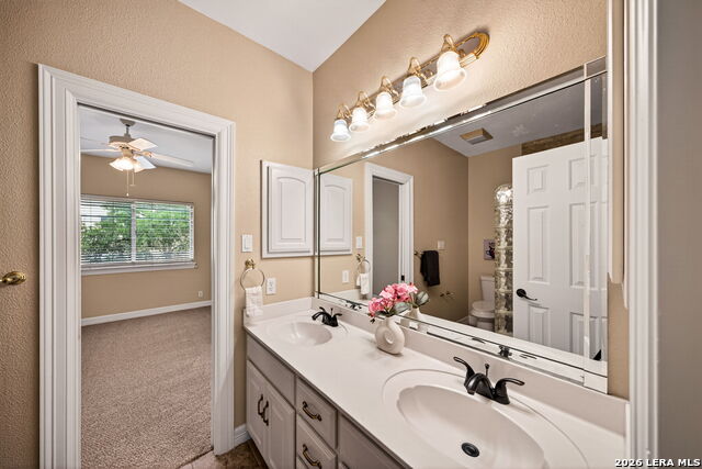 Image 23 of 33 For 31 Royal Waters Dr