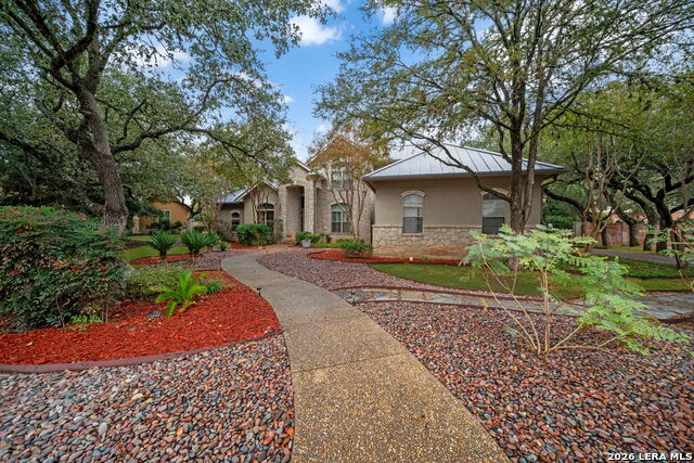 Image 3 of 33 For 31 Royal Waters Dr