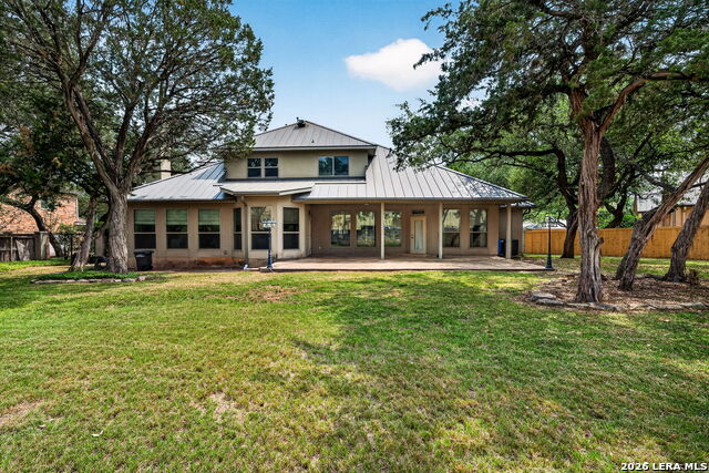 Image 31 of 33 For 31 Royal Waters Dr