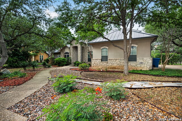 Image 6 of 33 For 31 Royal Waters Dr