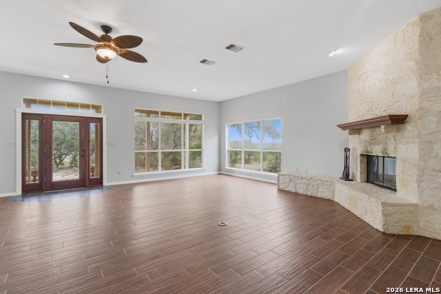 Image 11 of 56 For 292 Phillip Dr