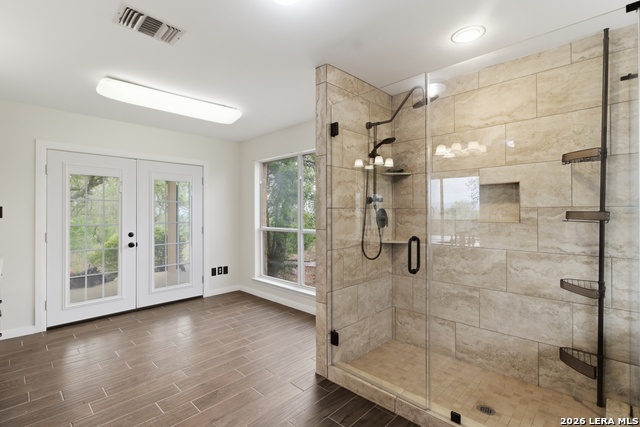 Image 19 of 56 For 292 Phillip Dr