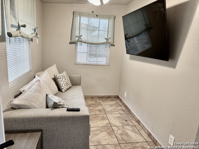 Image 3 of 8 For 239 Peabody Ave  3