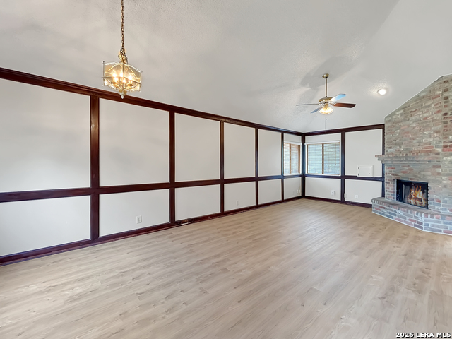 Image 5 of 24 For 8624 Wood Falls Dr