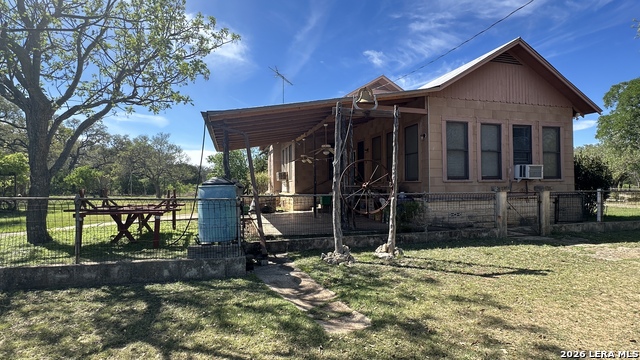 Image 22 of 33 For 705 Elbel Bend