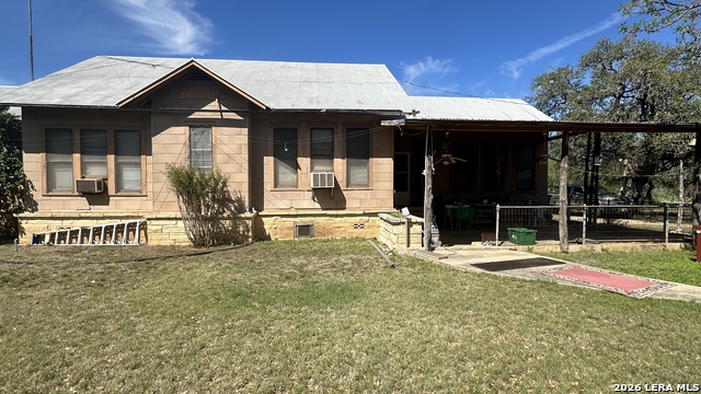 Image 23 of 33 For 705 Elbel Bend