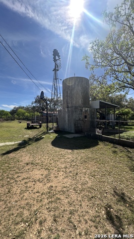 Image 27 of 33 For 705 Elbel Bend