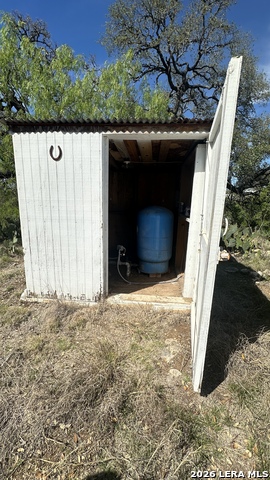 Image 29 of 33 For 705 Elbel Bend