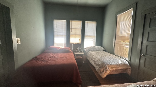 Image 32 of 33 For 705 Elbel Bend