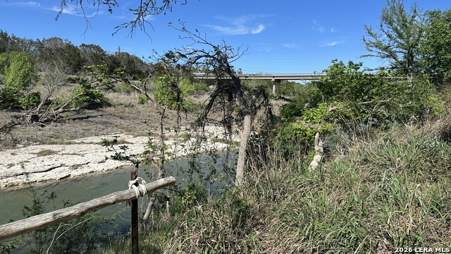 Image 4 of 33 For 705 Elbel Bend