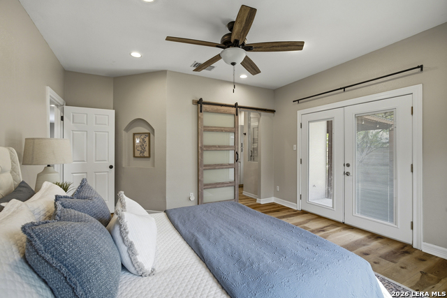 Image 18 of 34 For 29756 Cojak Circle