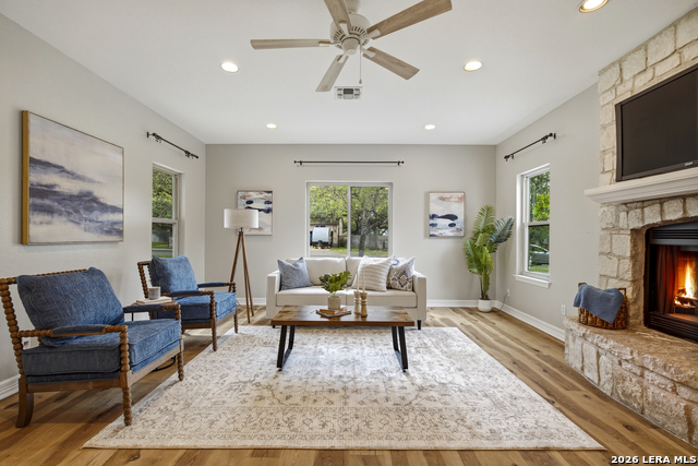 Image 5 of 34 For 29756 Cojak Circle