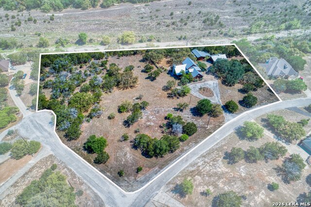 Image 2 of 44 For 513 Riverview Dr