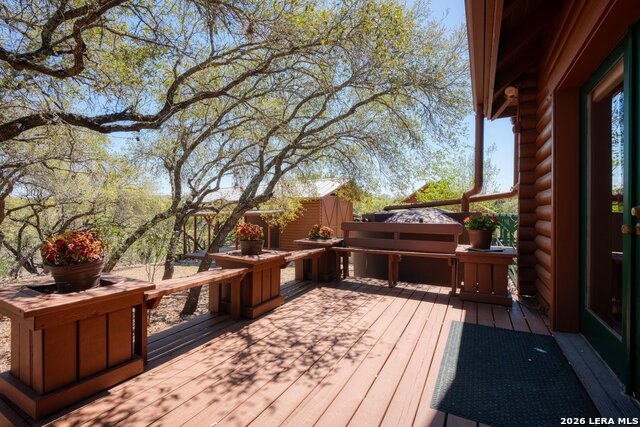 Image 30 of 44 For 513 Riverview Dr