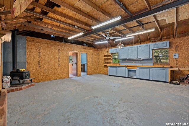 Image 35 of 44 For 513 Riverview Dr