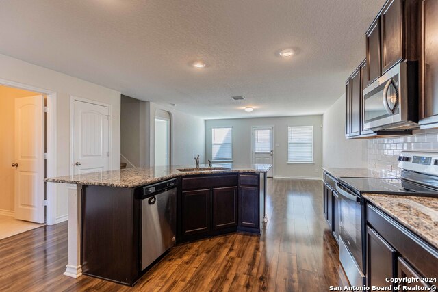 Image 11 of 46 For 2918 Lindenwood Run