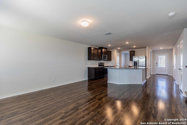 Image 15 of 46 For 2918 Lindenwood Run