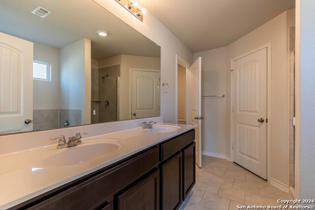 Image 21 of 46 For 2918 Lindenwood Run