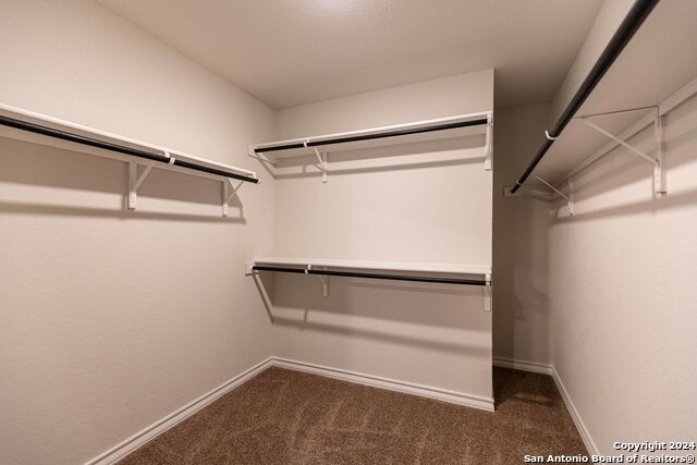 Image 24 of 46 For 2918 Lindenwood Run