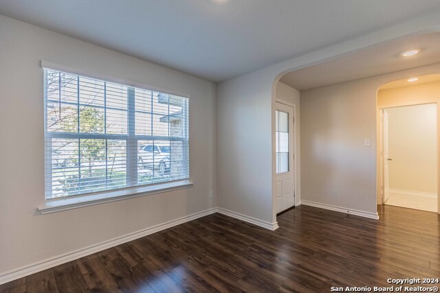 Image 5 of 46 For 2918 Lindenwood Run