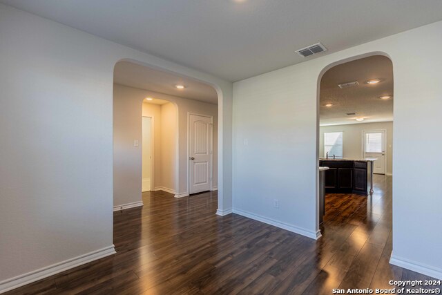 Image 6 of 46 For 2918 Lindenwood Run