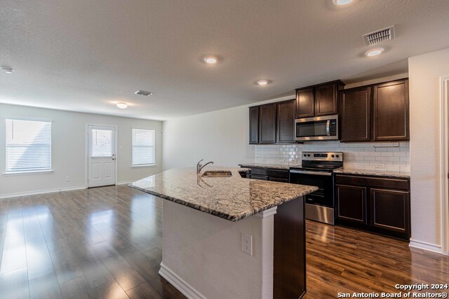 Image 9 of 46 For 2918 Lindenwood Run