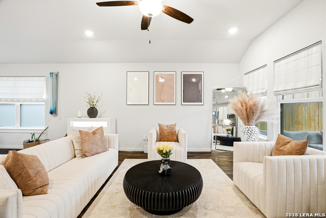 Image 11 of 33 For 3834 Glenloch Way