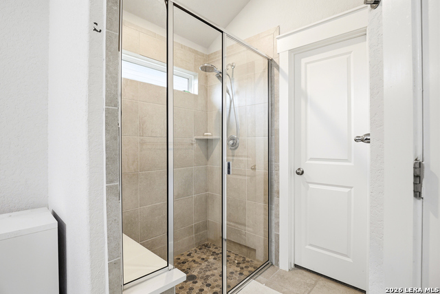 Image 17 of 33 For 3834 Glenloch Way