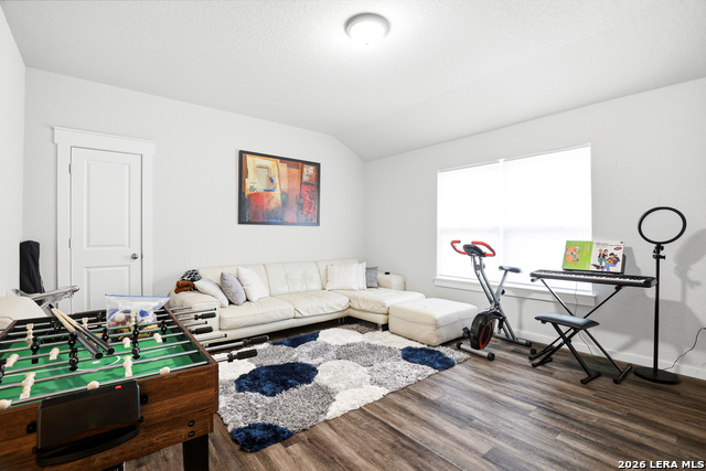 Image 18 of 33 For 3834 Glenloch Way