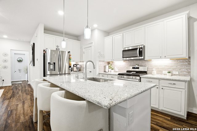 Image 5 of 33 For 3834 Glenloch Way