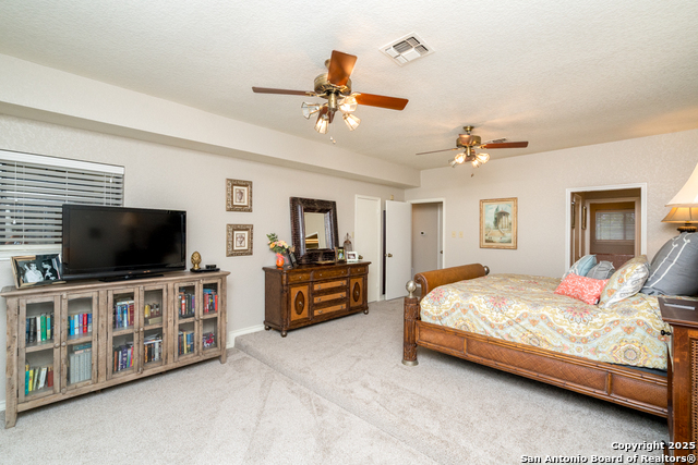 Image 30 of 62 For 27301 Autumn Glen