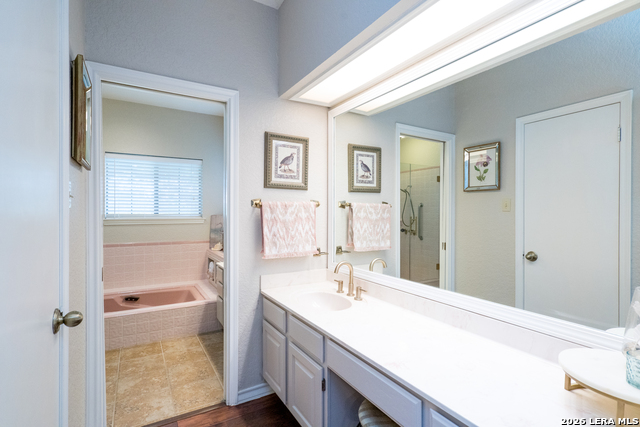 Image 32 of 62 For 27301 Autumn Glen