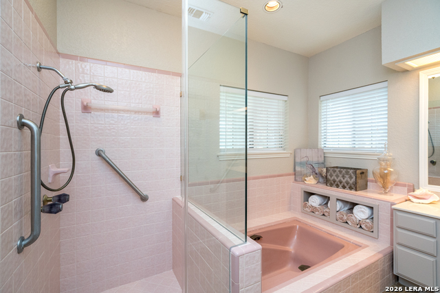 Image 33 of 62 For 27301 Autumn Glen